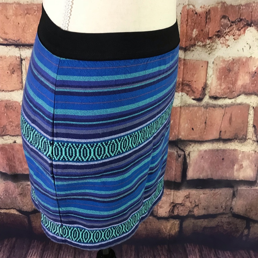 American Eagle Aztec Print Mini Skirt NWT - Picture 4 of 6